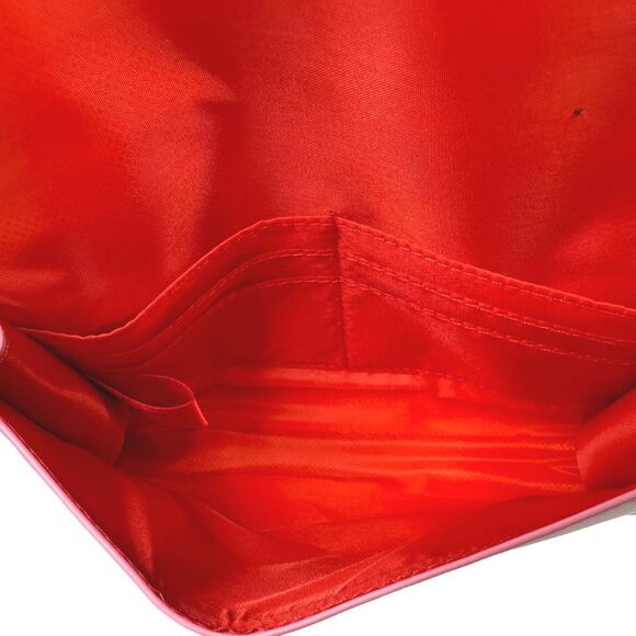 Juicy Couture Oui Pink & Red Crossbody Bag w Gold Chain Strap 7.25”x5.25”x1.25” - Picture 4 of 6